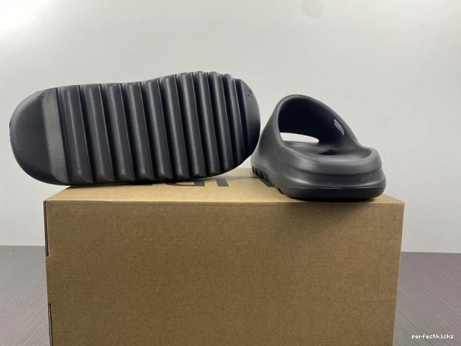 Yeezy Onyx Adidas HQ6448 Slide 0729